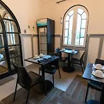 De Blasis Budget Rooms