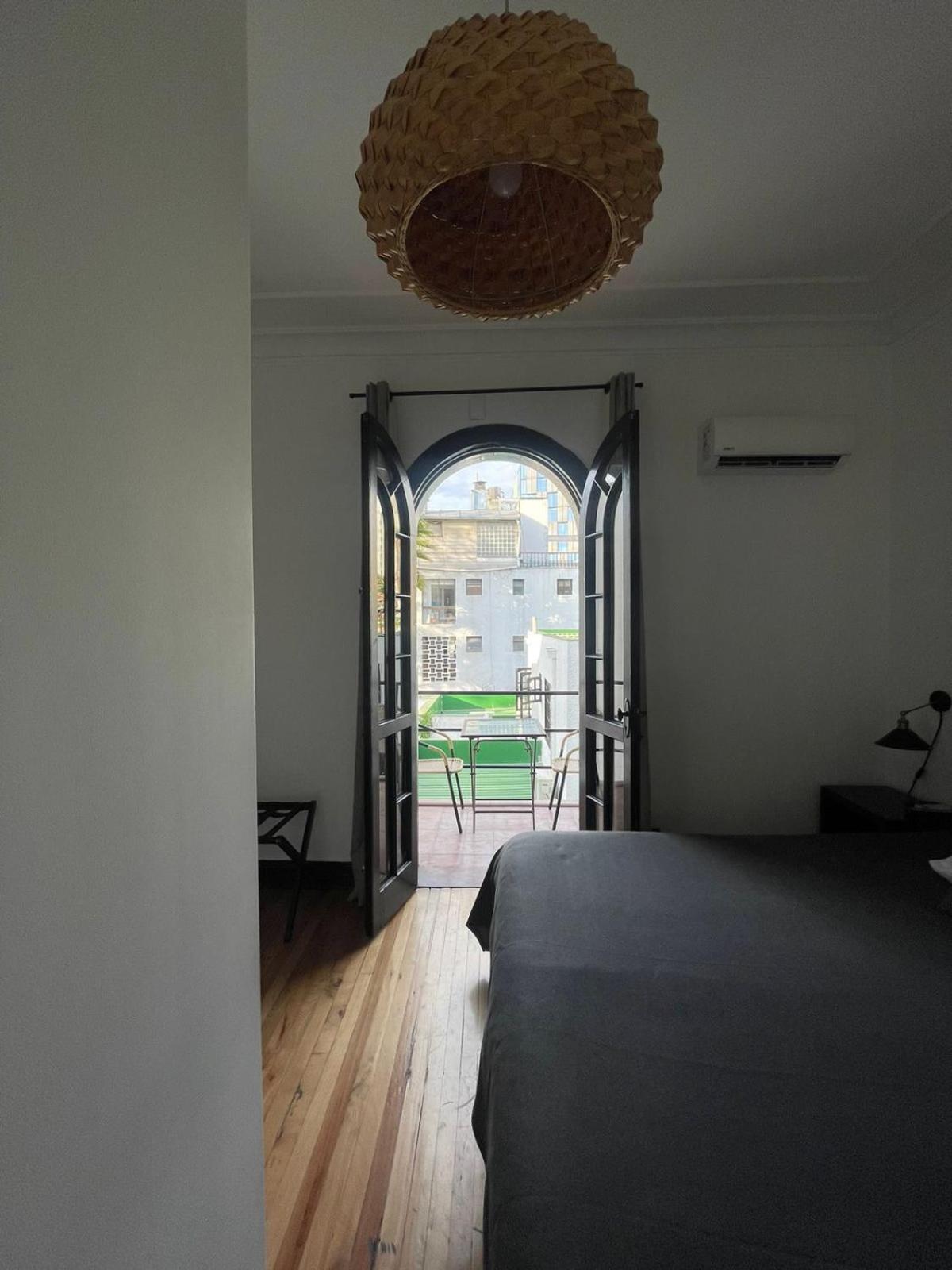De Blasis Budget Santiago