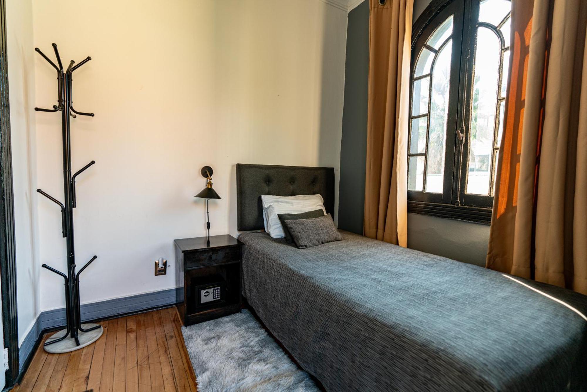 De Blasis Budget Santiago