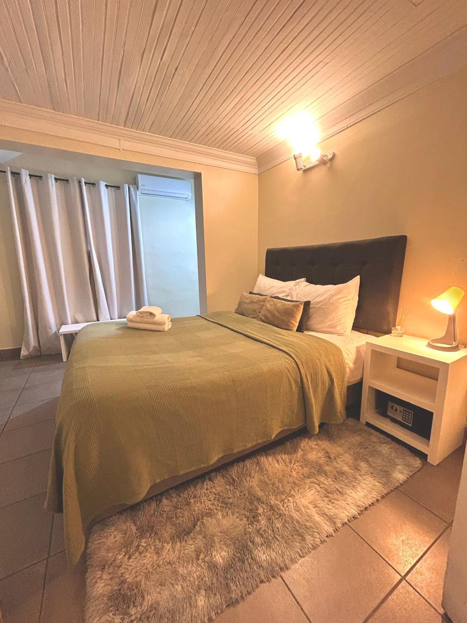 De Blasis Budget Hotel Santiago